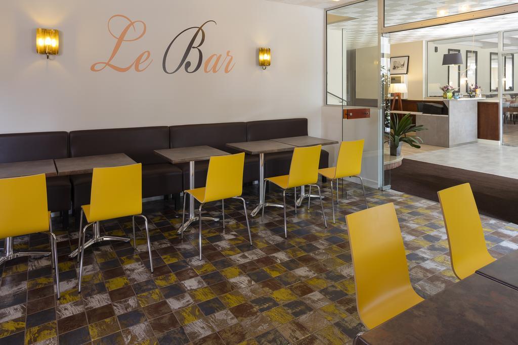 Logis Hotel Restaurant Les Cedres Жуаез Екстер'єр фото