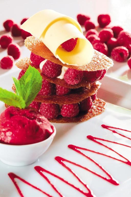 Logis Hotel Restaurant Les Cedres Жуаез Екстер'єр фото