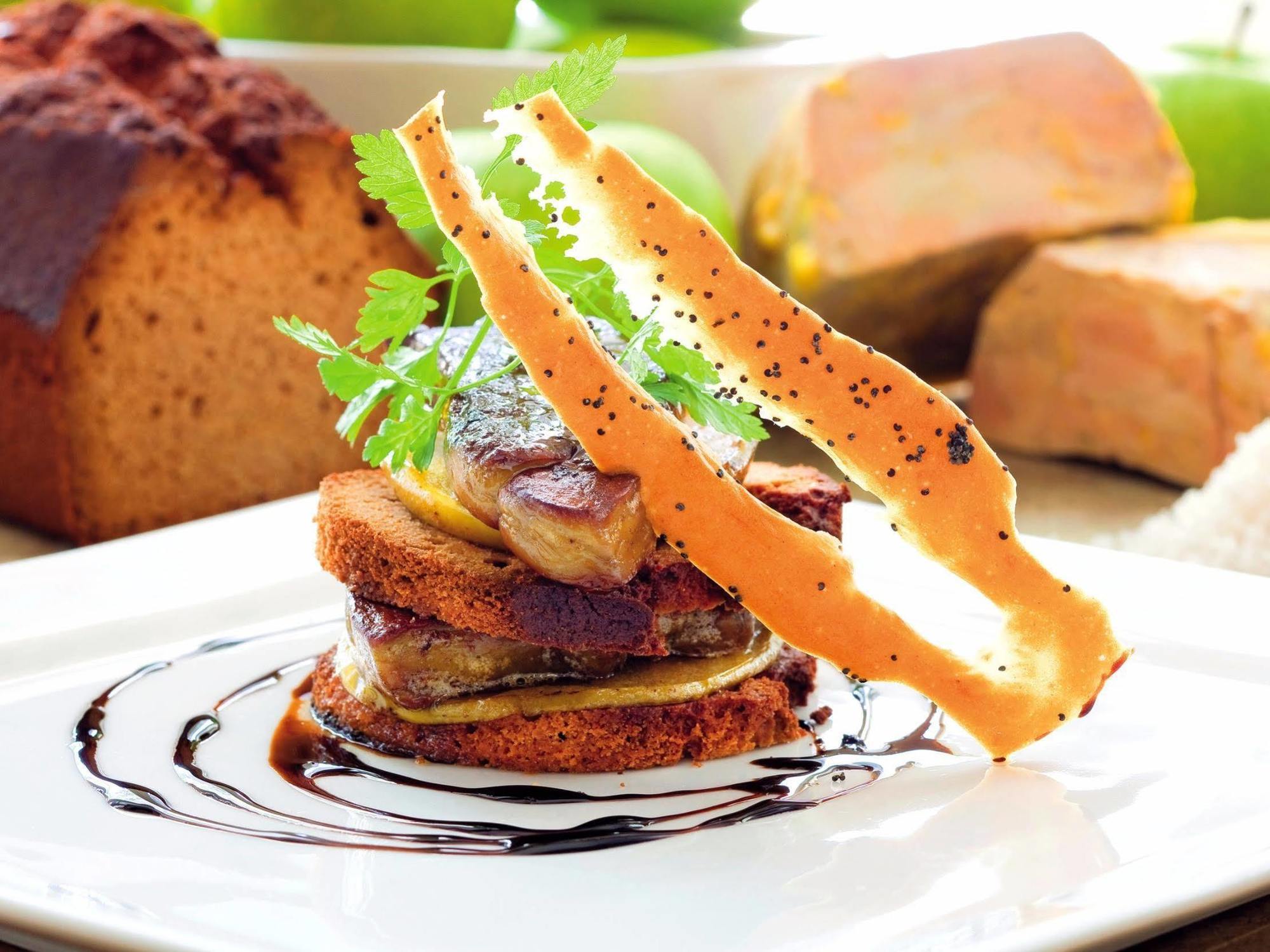 Logis Hotel Restaurant Les Cedres Жуаез Екстер'єр фото
