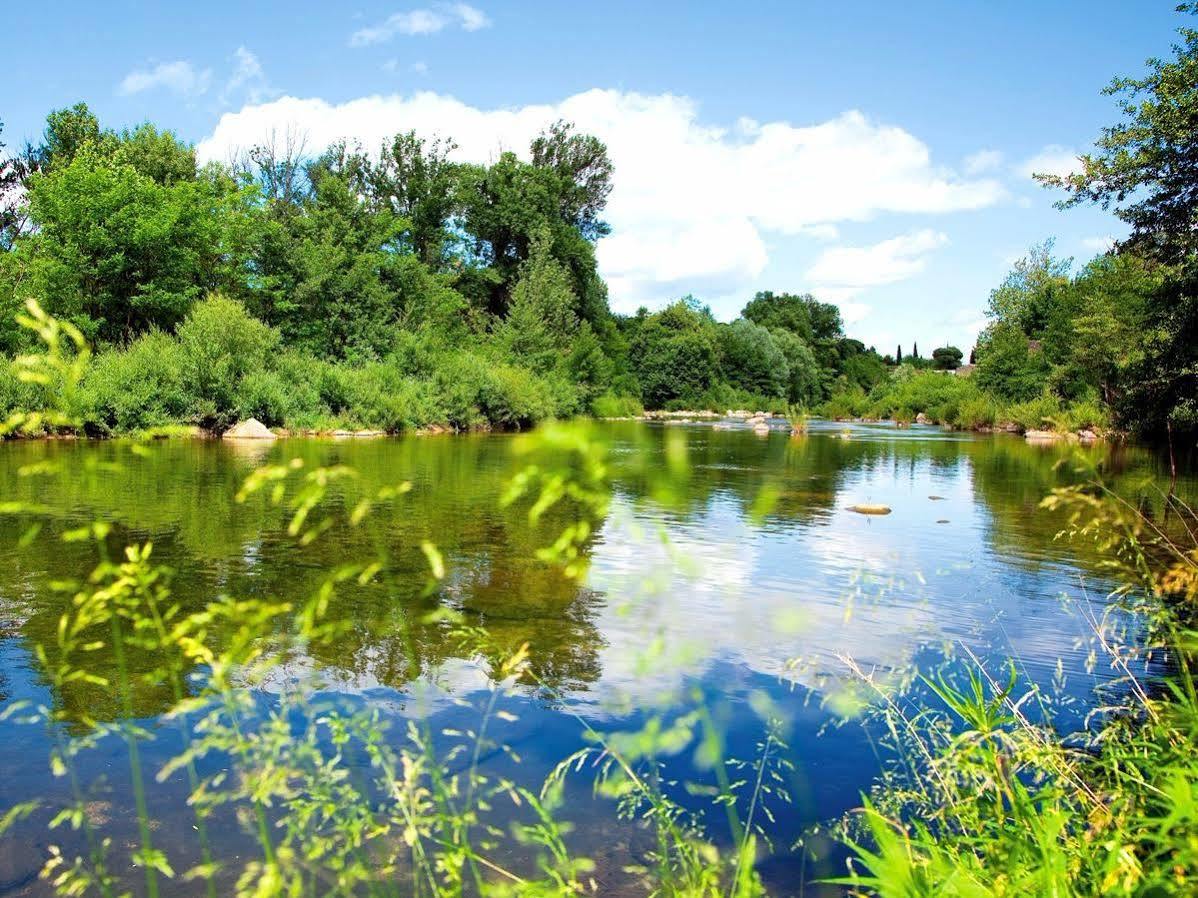 Logis Hotel Restaurant Les Cedres Жуаез Екстер'єр фото